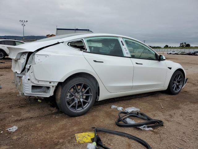 5YJ3E1EA5PF607075 - 2023 TESLA MODEL 3 Beyaz fotoğraf 3