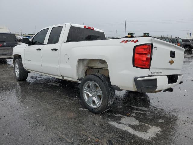 1GCVKPEC2JZ203335 - 2018 CHEVROLET SILVERADO K1500 CUSTOM WHITE photo 2