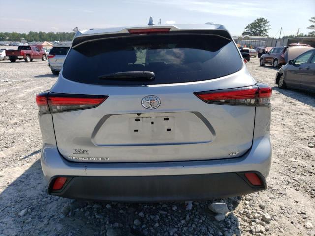 5TDGZRAH6MS514841 - 2021 TOYOTA HIGHLANDER XLE Արծաթագույն լուսանկար 6