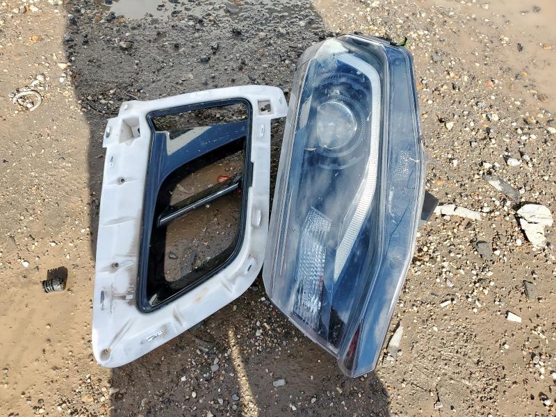 1G1FK1R66K0153687 - 2019 CHEVROLET CAMARO ZL1 Weiß Foto 12