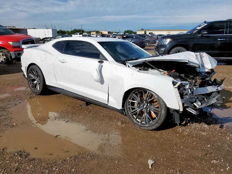 1G1FK1R66K0153687 - 2019 CHEVROLET CAMARO ZL1 Weiß Foto 4