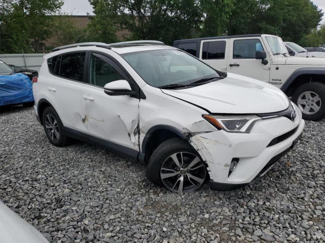 2T3RFREV6GW528369 - 2016 TOYOTA RAV4 XLE 白色 照片 4