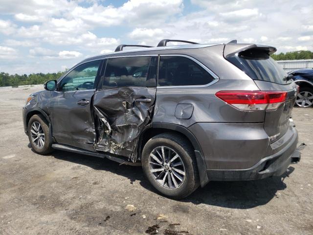 5TDJZRFH1JS537292 - 2018 TOYOTA HIGHLANDER SE GRAY photo 2