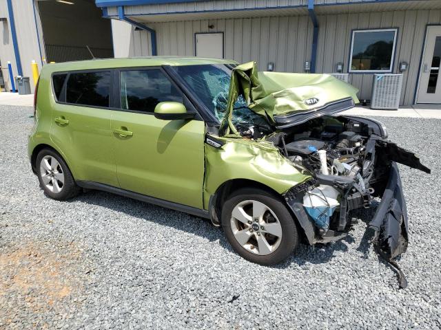 KNDJN2A26H7885082 - 2017 KIA SOUL GREEN photo 4