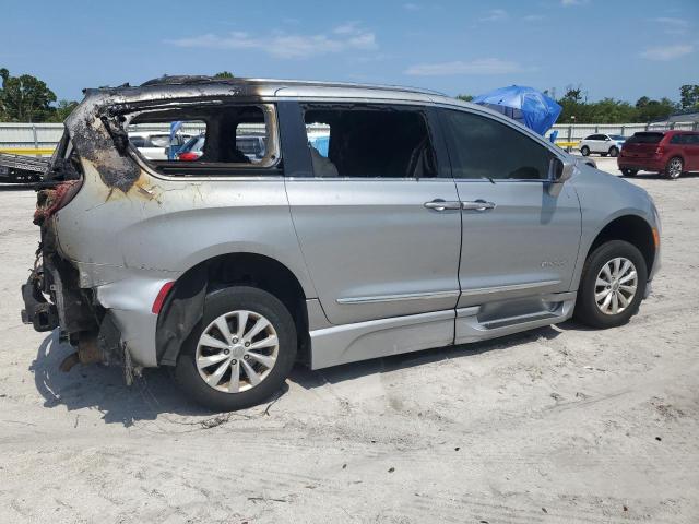 2C4RC1BG1KR653279 - 2019 CHRYSLER PACIFICA TOURING L SILVER photo 3