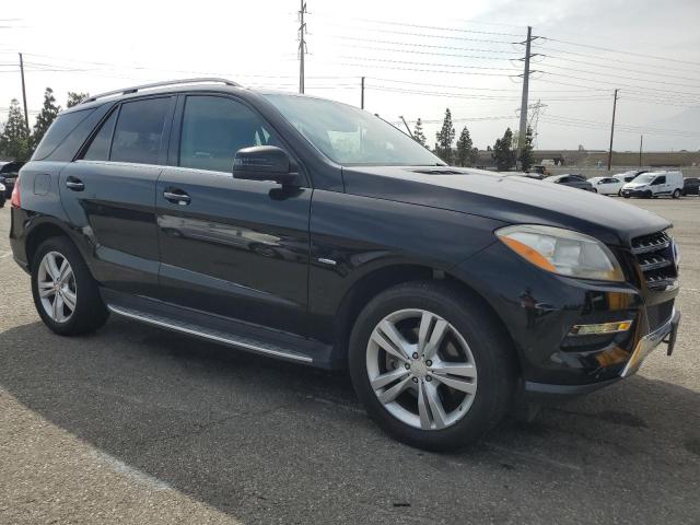 4JGDA5HBXCA000938 - 2012 MERCEDES-BENZ ML 350 4MATIC BLACK photo 4