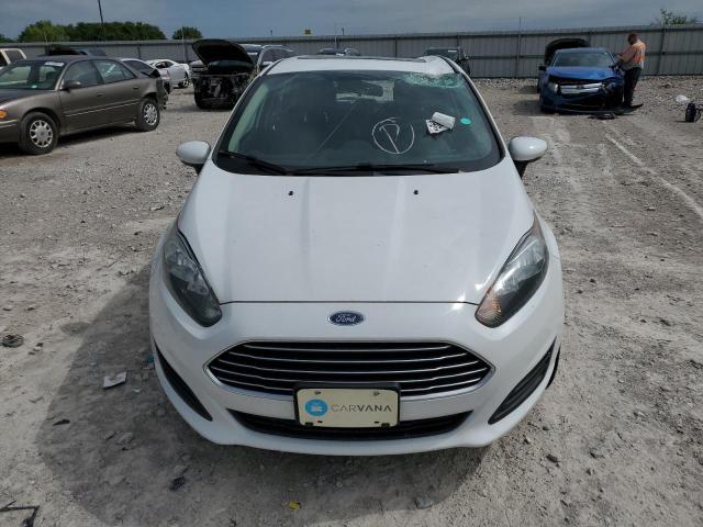 3FADP4EJ2GM184487 - 2016 FORD FIESTA SE WHITE photo 5