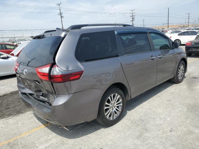 5TDYZ3DC5LS054345 - 2020 TOYT SIENNA XLE GRAY photo 3