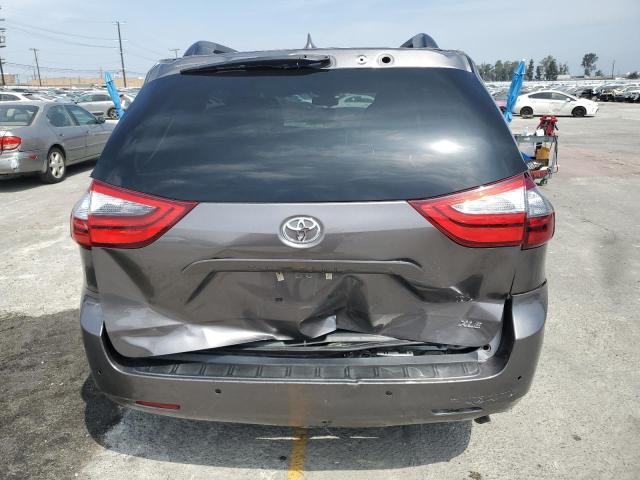 5TDYZ3DC5LS054345 - 2020 TOYT SIENNA XLE GRAY photo 6
