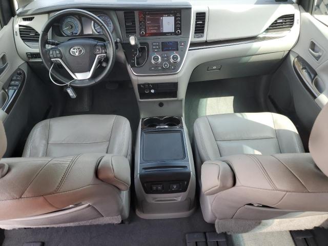 5TDYZ3DC5LS054345 - 2020 TOYT SIENNA XLE GRAY photo 8