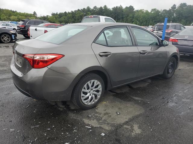 2T1BURHE0JC973355 - 2018 TOYOTA COROLLA L Серый фото 3