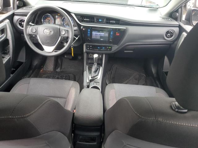 2T1BURHE0JC973355 - 2018 TOYOTA COROLLA L Серый фото 8