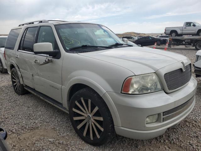 5LMFU27576LJ03945 - 2006 LINCOLN NAVIGATOR 白色 照片 4