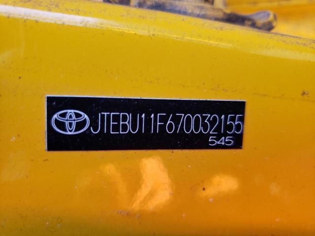 JTEBU11F670032155 - 2007 TOYOTA FJ CRUISER YELLOW photo 12