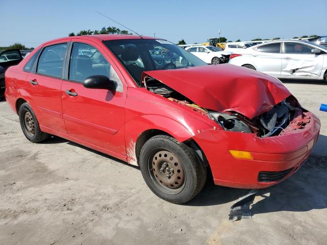 1FAFP34N46W216278 - 2006 FORD FOCUS ZX4 RED photo 4