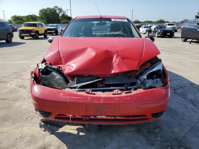 1FAFP34N46W216278 - 2006 FORD FOCUS ZX4 RED photo 5