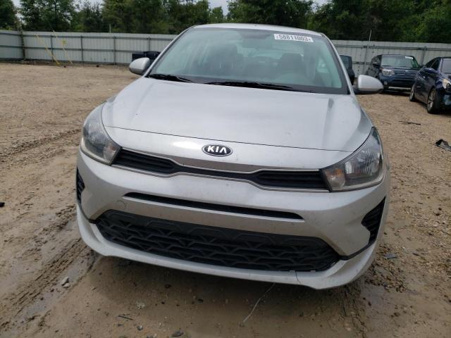 3KPA24AD3ME429086 - 2021 KIA RIO LX SILVER photo 5