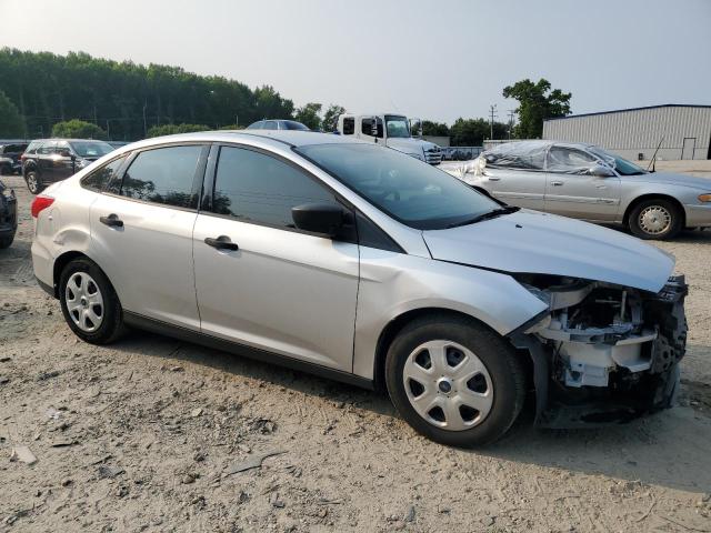 1FADP3E21JL311421 - 2018 FORD FOCUS S SILVER photo 4