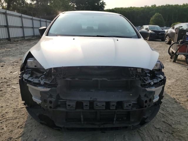 1FADP3E21JL311421 - 2018 FORD FOCUS S SILVER photo 5