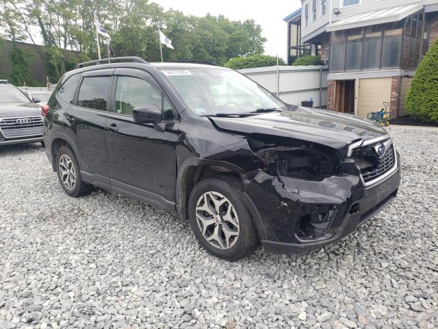 JF2SKAJC2LH530575 - 2020 SUBARU FORESTER PREMIUM BLACK photo 4