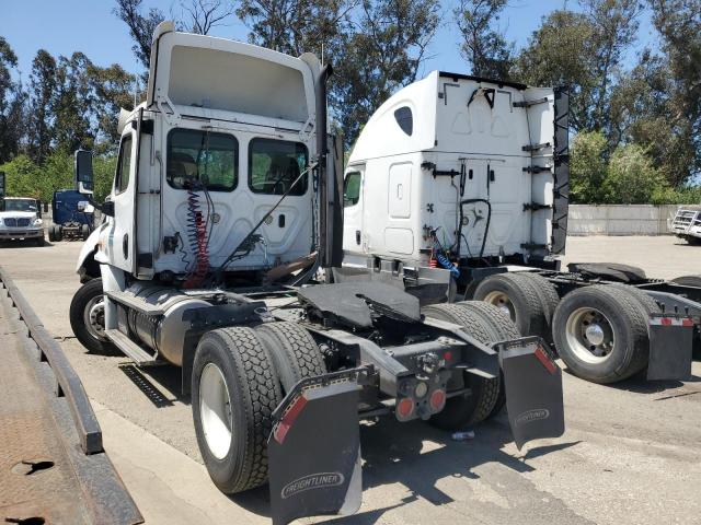 1FUBGBDVXJLJL8434 - 2018 FREIGHTLINER CASCADIA 1 Beyaz fotoğraf 3