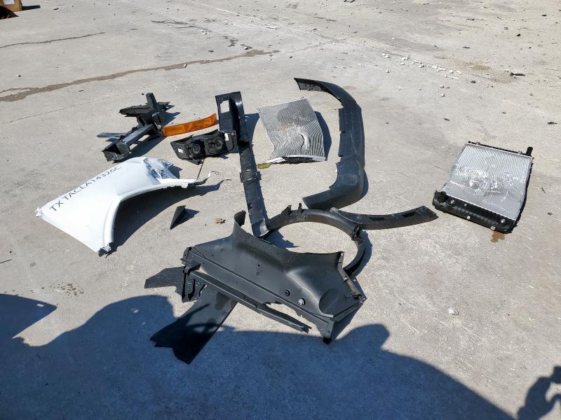 1GCWGAFP3R1256690 - 2024 CHEVROLET EXPRESS G2 WHITE photo 12