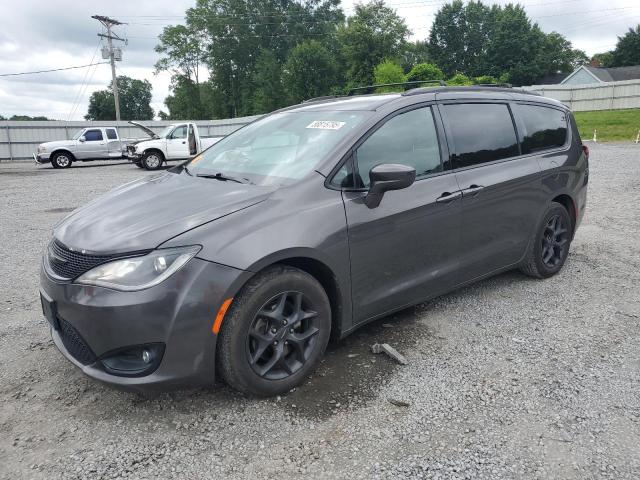 2C4RC1BG1JR226957 - 2018 CHRYSLER PACIFICA TOURING L GRAY photo 1