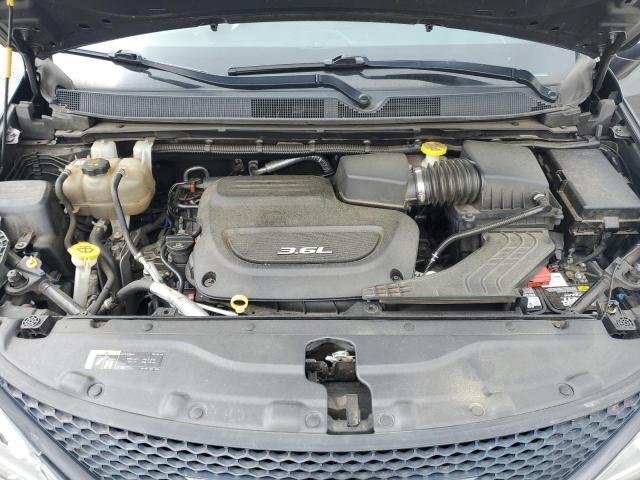 2C4RC1BG1JR226957 - 2018 CHRYSLER PACIFICA TOURING L GRAY photo 12