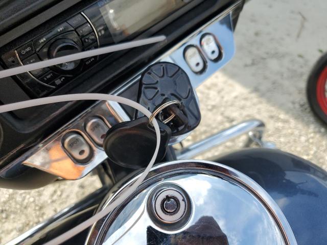 1HD1FCW113Y613513 - 2003 HARLEY-DAVIDSON FLHTCUI 蓝色 照片 8