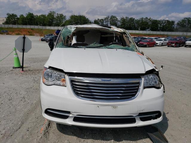 2C4RC1CG8FR562028 - 2015 CHRYSLER TOWN & COU TOURING L WHITE photo 5