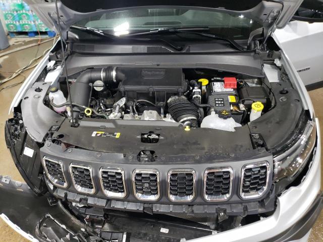 3C4NJDBN2ST539230 - 2025 JEEP COMPASS LATITUDE SILVER photo 12