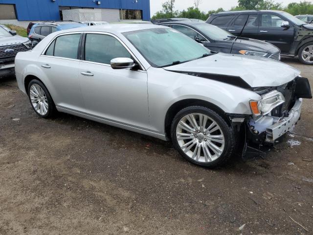 2C3CCACGXCH115440 - 2012 CHRYSLER 300 LIMITED SILVER photo 4