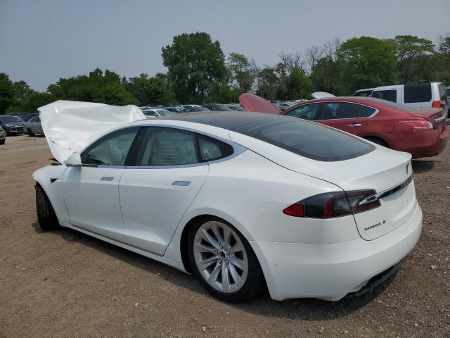 5YJSA1E23JF275936 - 2018 TESLA MODEL S Weiß Foto 2