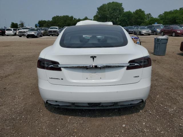 5YJSA1E23JF275936 - 2018 TESLA MODEL S Weiß Foto 6