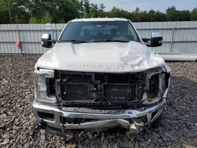 1FT8W3BT4HEC17737 - 2017 FORD F350 SUPER DUTY WHITE photo 5