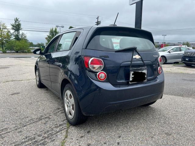 1G1JA6SG8F4141908 - 2015 CHEVROLET SONIC LS BLUE photo 3
