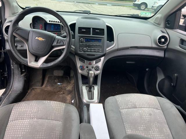 1G1JA6SG8F4141908 - 2015 CHEVROLET SONIC LS BLUE photo 9
