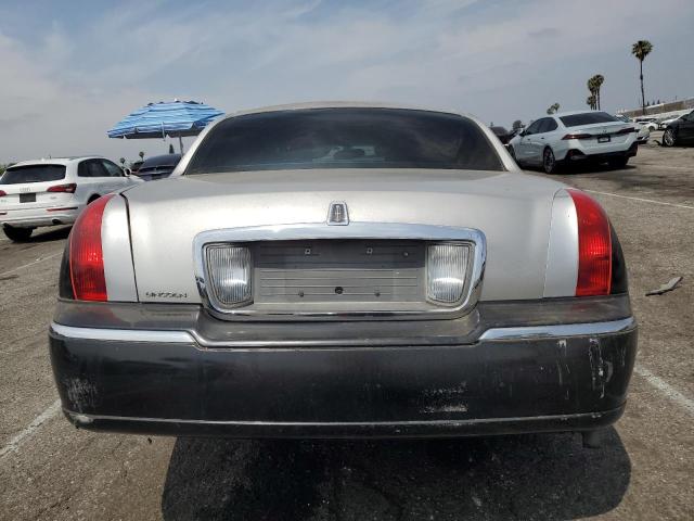 1LNHM81W33Y653643 - 2003 LINCOLN TOWN CAR EXECUTIVE Zweifarbig Foto 6