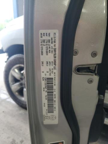 1C6RR7LT2DS570627 - 2013 RAM 1500 SLT Արծաթագույն լուսանկար 12