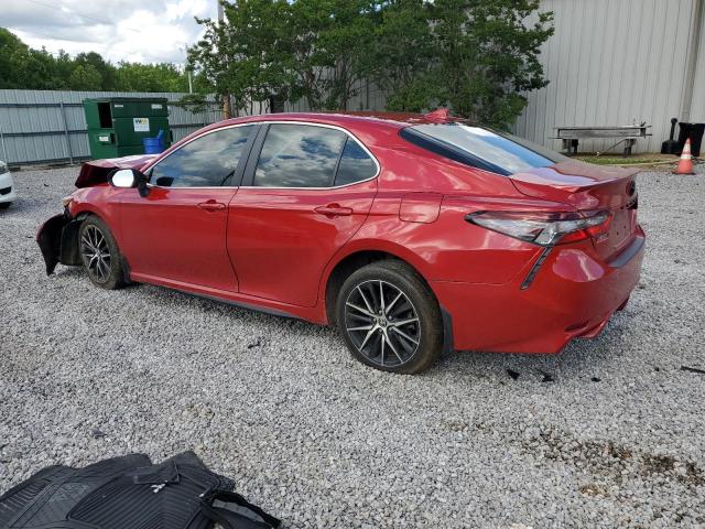 4T1T11AK9PU172199 - 2023 TOYOTA CAMRY SE NIGHT SHADE RED photo 2
