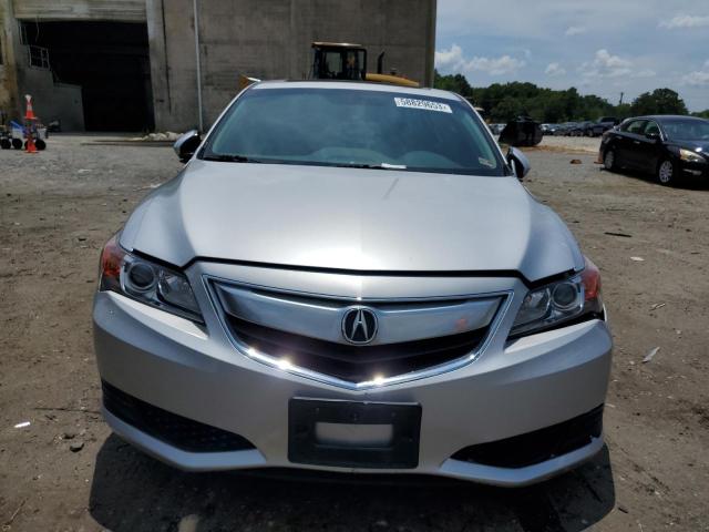 19VDE1F39DE005343 - 2013 ACURA ILX 20 SILVER photo 5