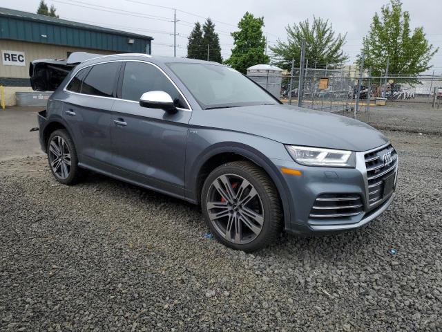 WA1C4AFY9J2236652 - 2018 AUDI SQ5 PRESTIGE 灰色 照片 4