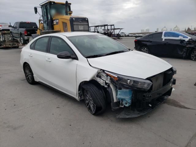 3KPF54AD7NE430563 - 2022 KIA FORTE GT LINE WHITE photo 4