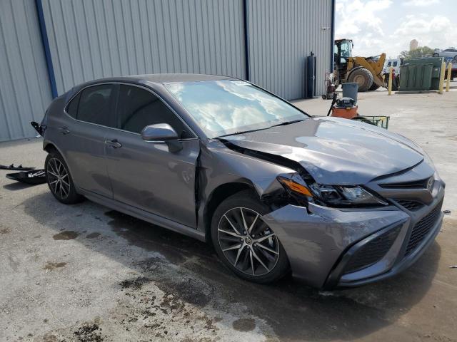4T1G11AK9PU095593 - 2023 TOYOTA CAMRY SE NIGHT SHADE GRAY photo 4