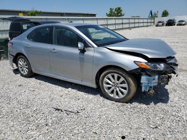 4T1B11HK3KU236151 - 2019 TOYOTA CAMRY L SILVER photo 4