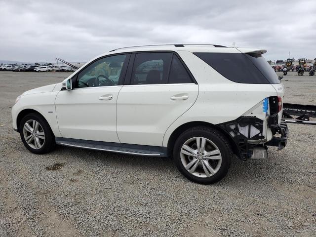 4JGDA5HB9CA024115 - 2012 MERCEDES-BENZ ML 350 4MATIC WHITE photo 2