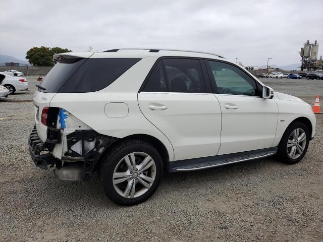 4JGDA5HB9CA024115 - 2012 MERCEDES-BENZ ML 350 4MATIC WHITE photo 3