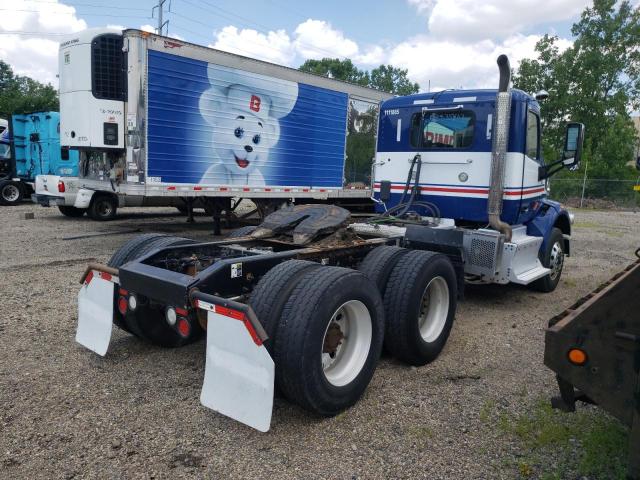 1XPCDP9X0GD351759 - 2016 PETERBILT 567 BLUE photo 4