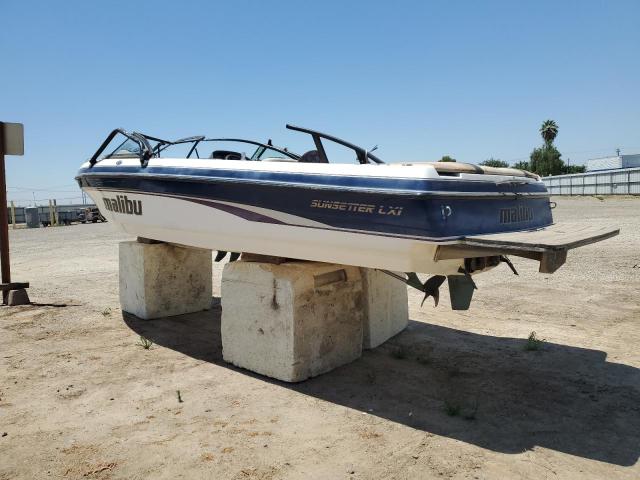 MB2B5150C202 - 2002 MALI BOAT TWO TONE photo 3