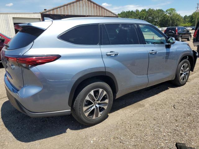 5TDGZRAHXLS020951 - 2020 TOYOTA HIGHLANDER XLE Azul foto 3